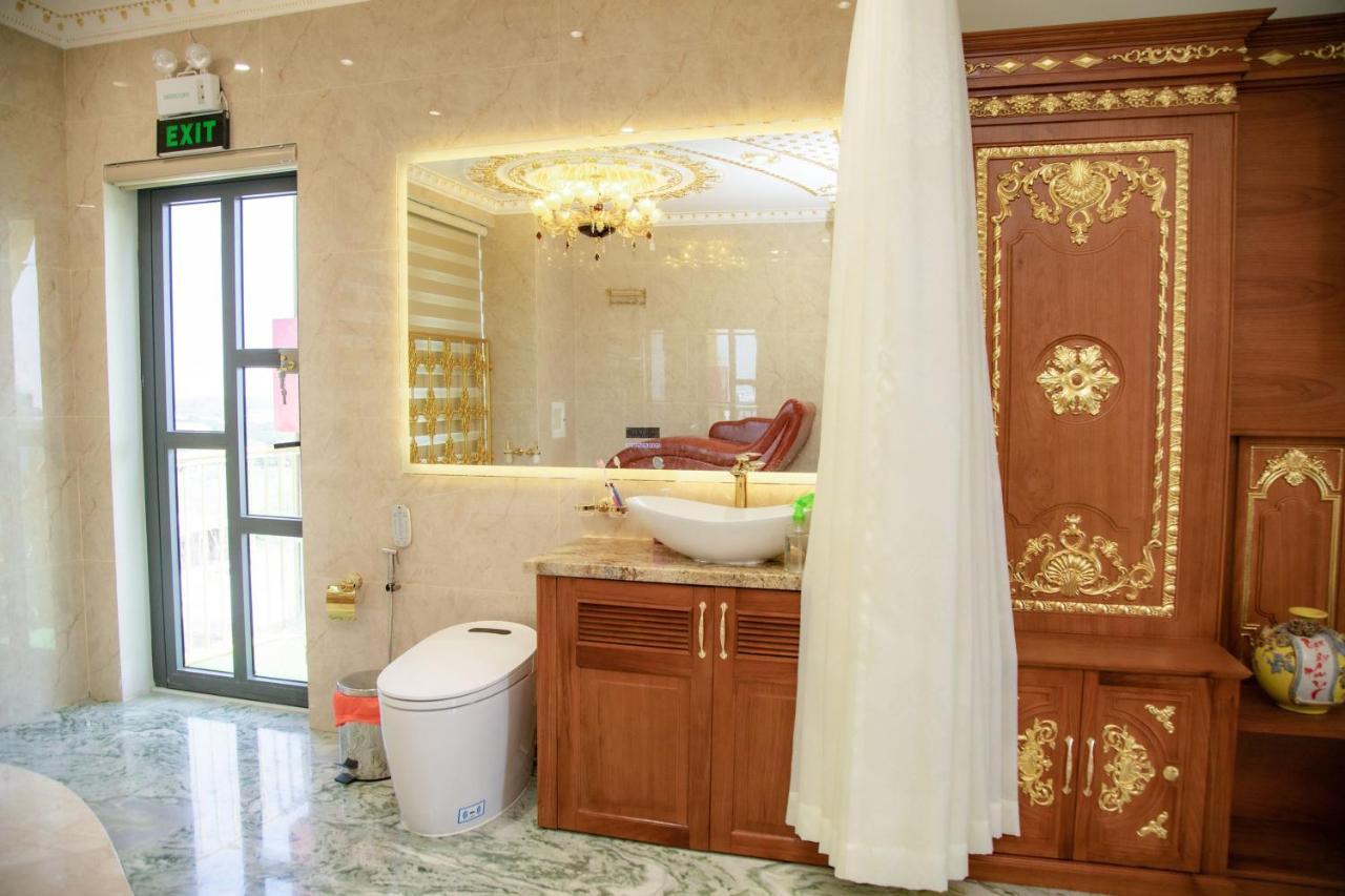 Tri Tam Hotel - Khach San Tri Tam Ben Luc מראה חיצוני תמונה