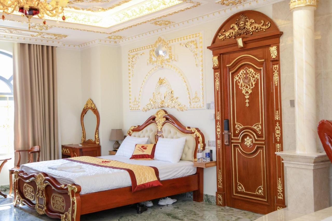 Tri Tam Hotel - Khach San Tri Tam Ben Luc מראה חיצוני תמונה