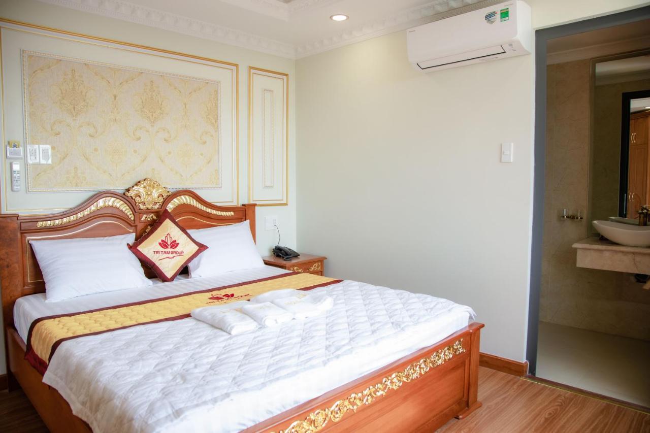 Tri Tam Hotel - Khach San Tri Tam Ben Luc מראה חיצוני תמונה