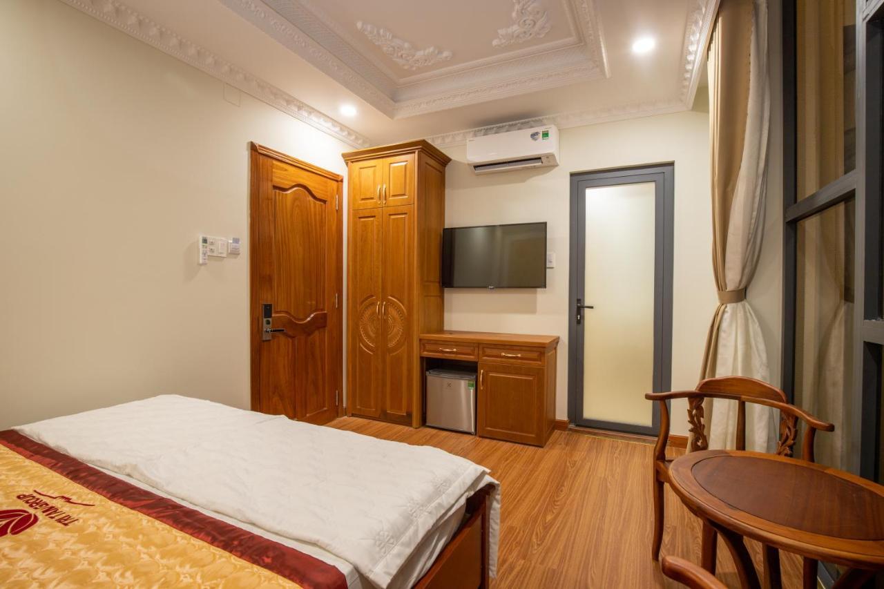 Tri Tam Hotel - Khach San Tri Tam Ben Luc מראה חיצוני תמונה